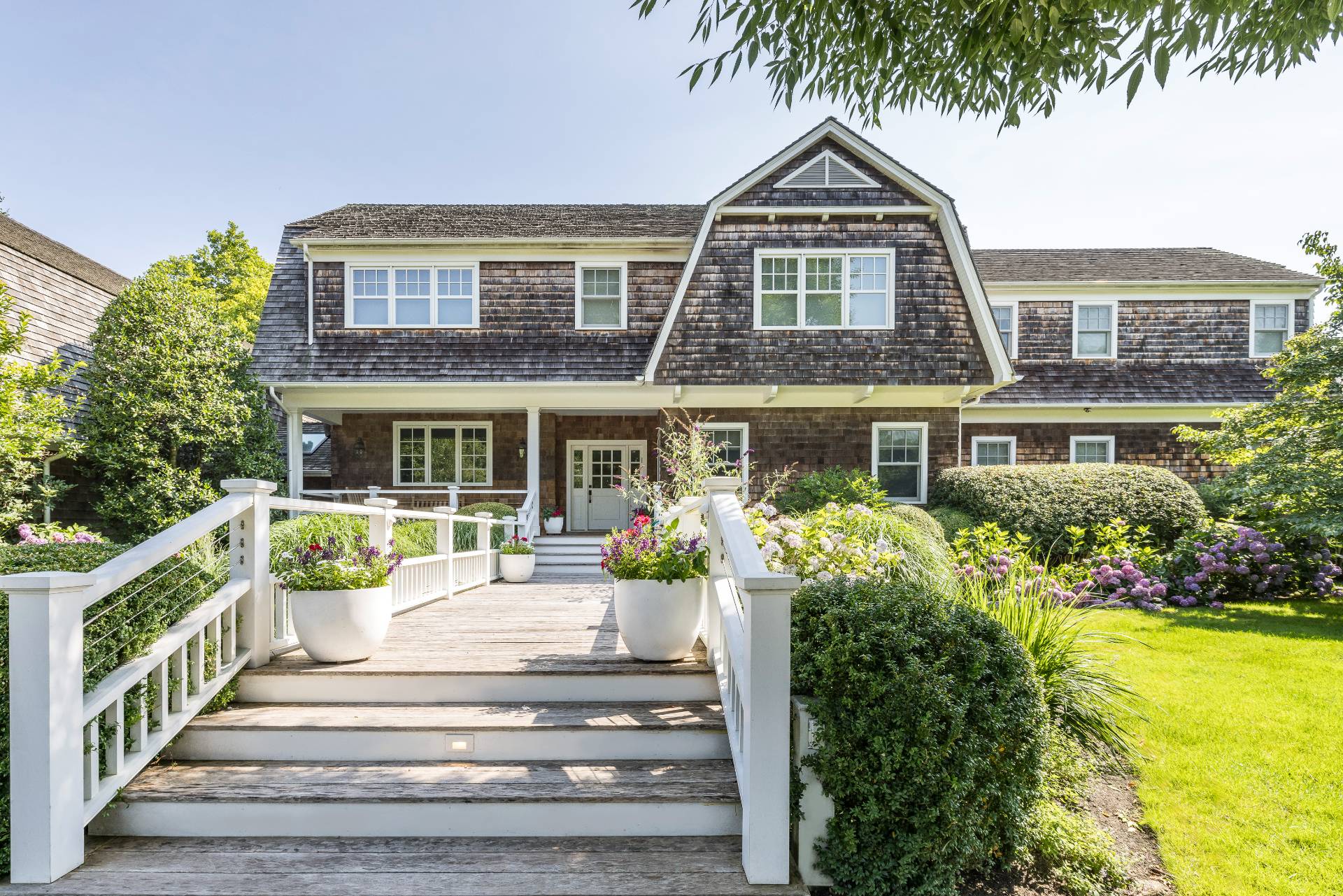 19 Roberts Lane East Hampton, NY 11937 - Photo 2 of 33