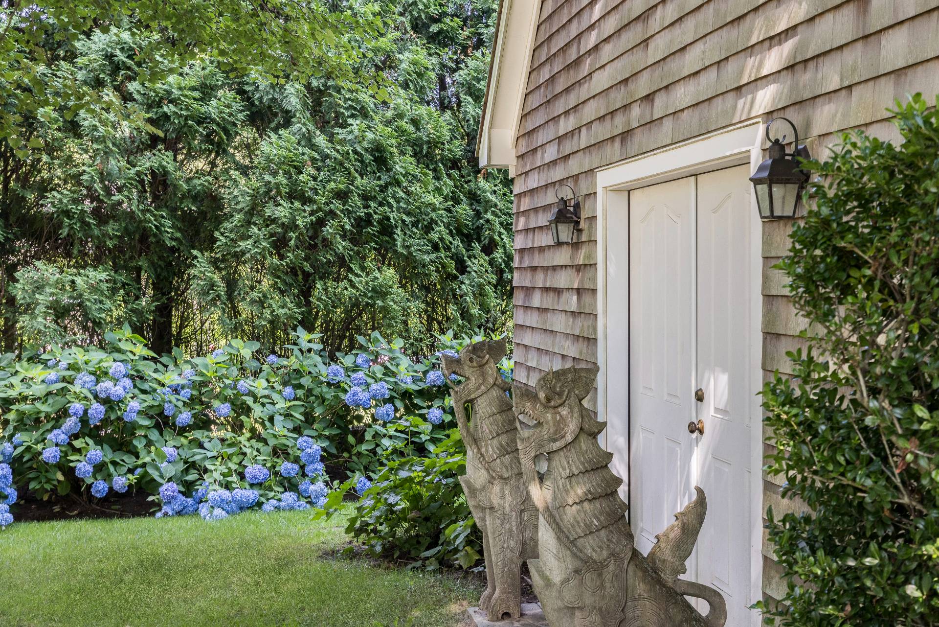 19 Roberts Lane East Hampton, NY 11937 - Photo 27 of 33