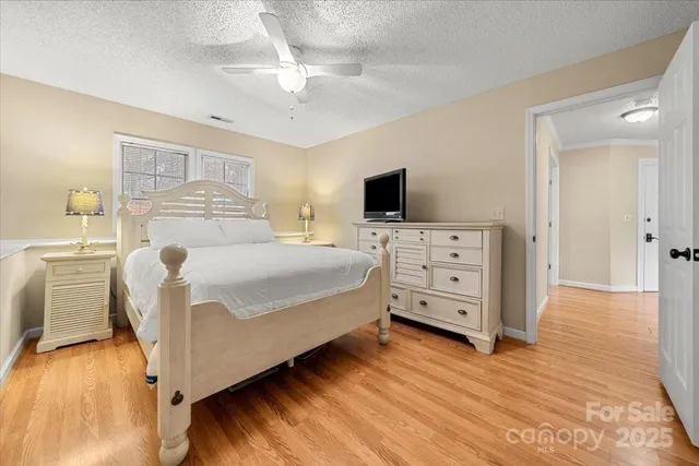 $289,900 | 20115 Henderson Road, Unit H, Cornelius, NC 28031