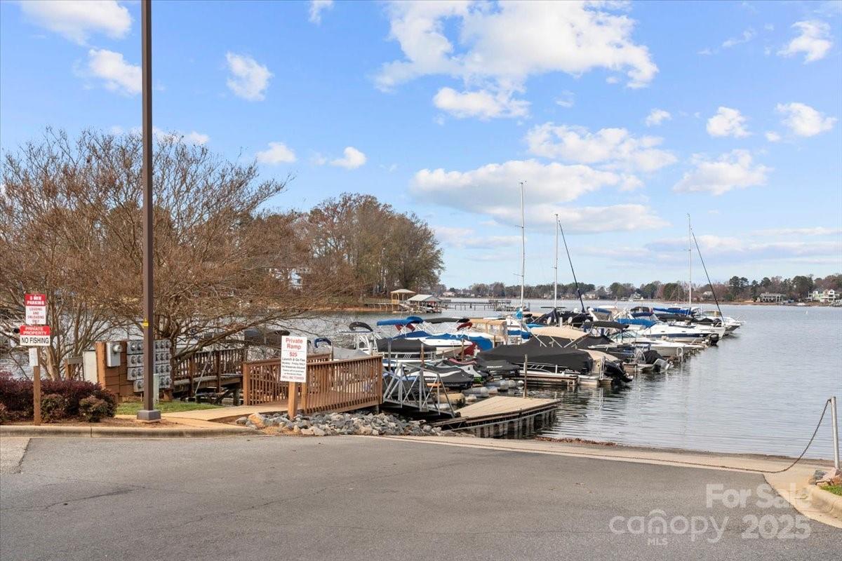 20115 Henderson Road, Unit H Cornelius, NC 28031 - Photo 30 of 37