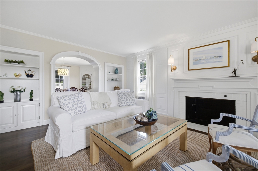5 Coolidge Road Marblehead, MA 01945 - Photo 3 of 26