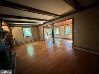 1482 Hilltop Road Leesport, PA 19533 - Photo 6 of 41 Living Room