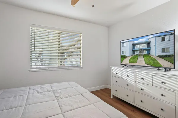 $192,900 | 445 Almond Drive, Unit 106, Lodi, CA 95240