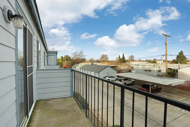 $198,900 | 445 Almond Drive, Unit 106, Lodi, CA 95240