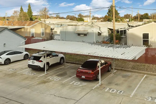 $192,900 | 445 Almond Drive, Unit 106, Lodi, CA 95240