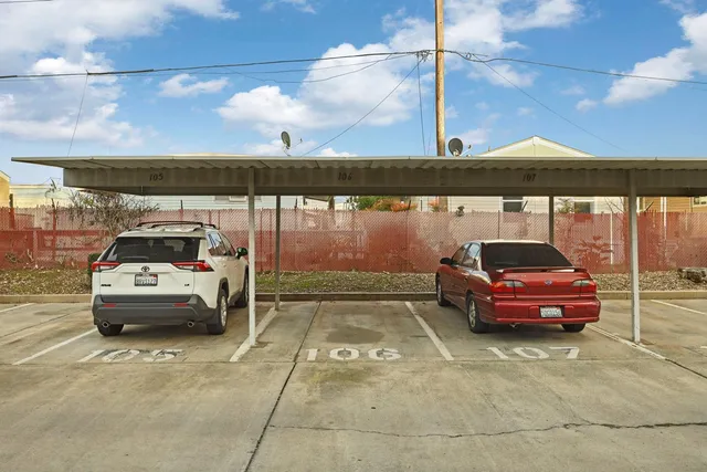 $198,900 | 445 Almond Drive, Unit 106, Lodi, CA 95240