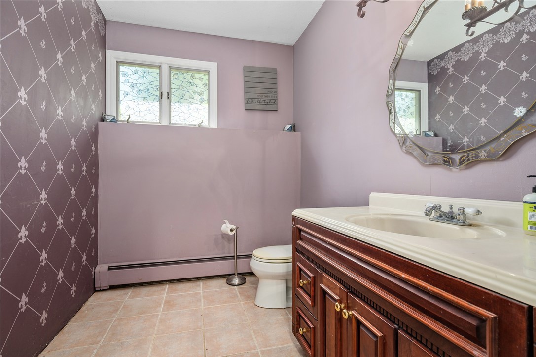 8 Westgate Road Cumberland, RI 02864 - Photo 23 of 36