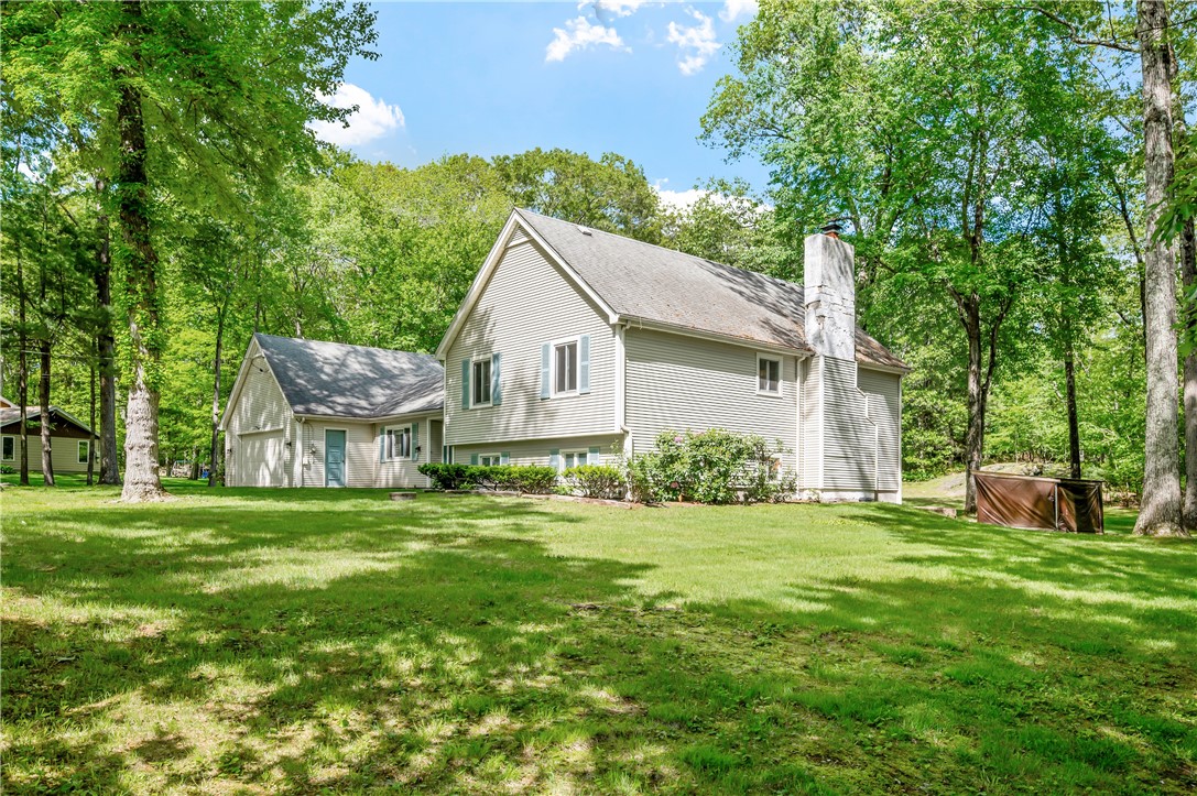 8 Westgate Road Cumberland, RI 02864 - Photo 30 of 36