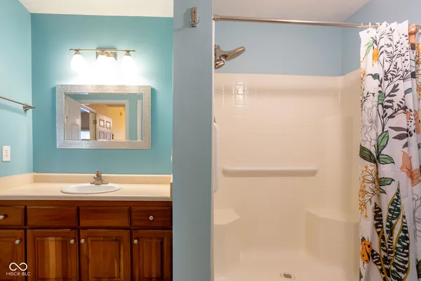 $189,900 | 10913 Golden Harvest Place, Indianapolis, IN 46229