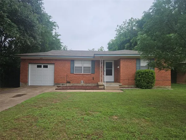 $1,625 | 6419 Onyx Drive North, North Richland Hills, TX 76180