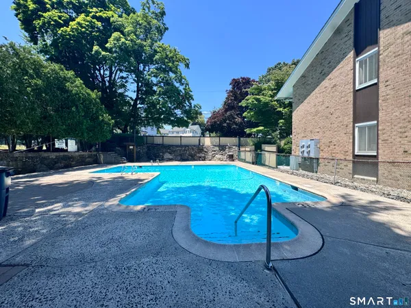 $3,800 | 59 Rock Spring Road, Unit 28, Stamford, CT 06906
