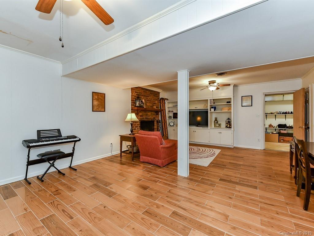 5300 Guildbrook Road Charlotte, NC 28226 - Photo 21 of 35 a view of a livingroom with furniture and wooden floor