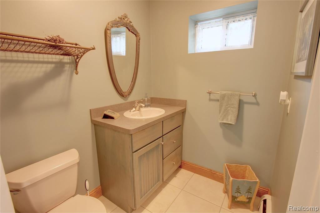 19380 Savage Road Belleville, MI 48111 - Photo 41 of 99