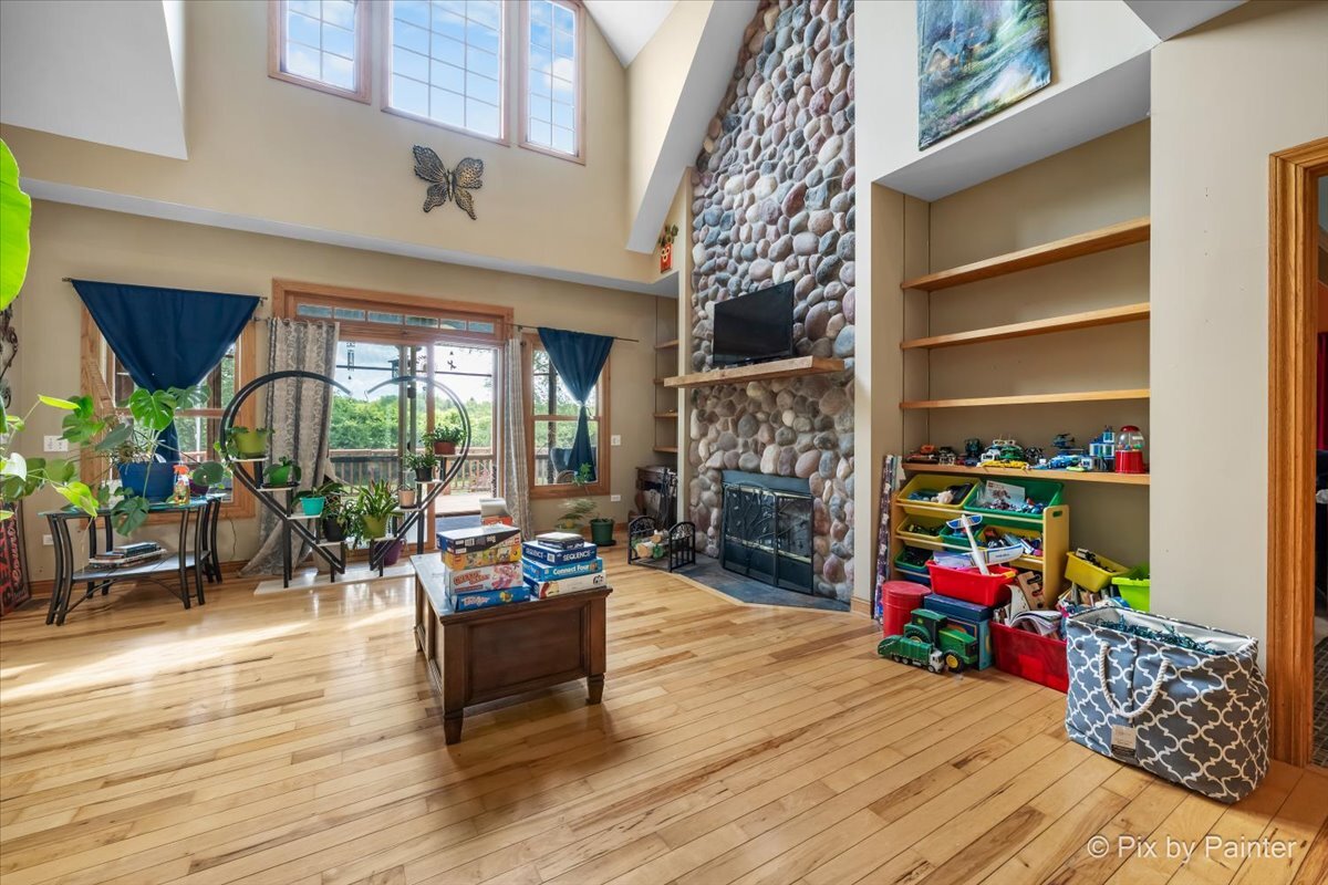 8718 Reese Road Harvard, IL 60033 - Photo 6 of 65