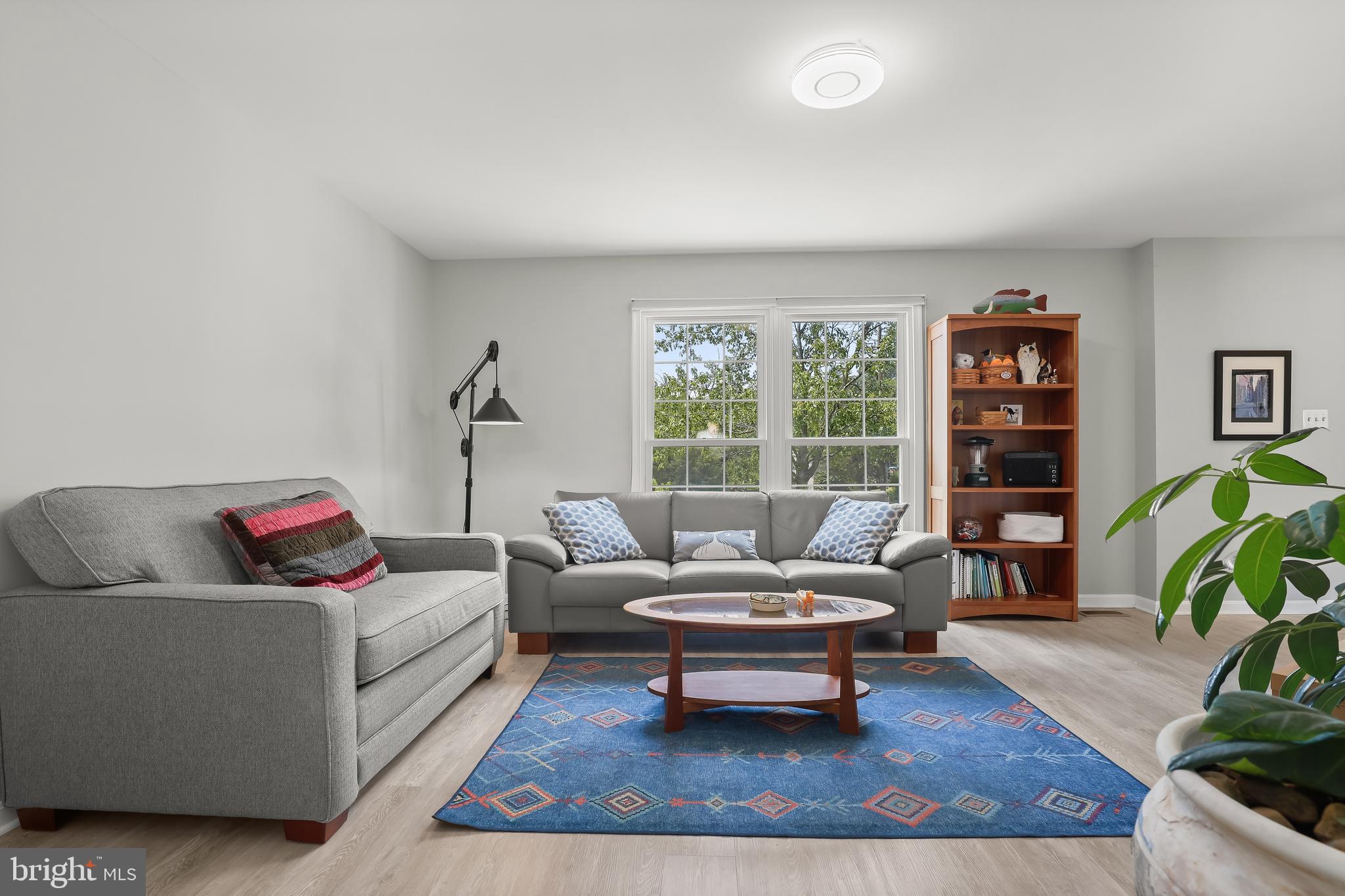 2102 Cool Spring Road Adelphi, MD 20783 - Photo 5 of 47 a living room with furniture and a wooden floor