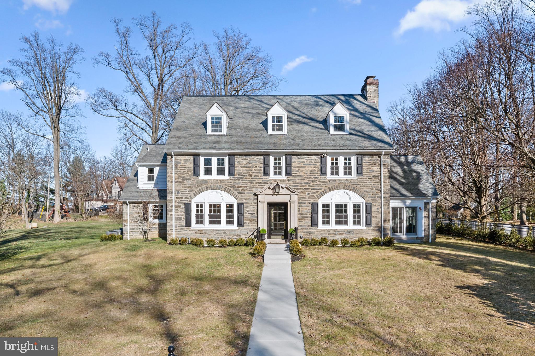 Welcome to 106 Deep Dene Rd!