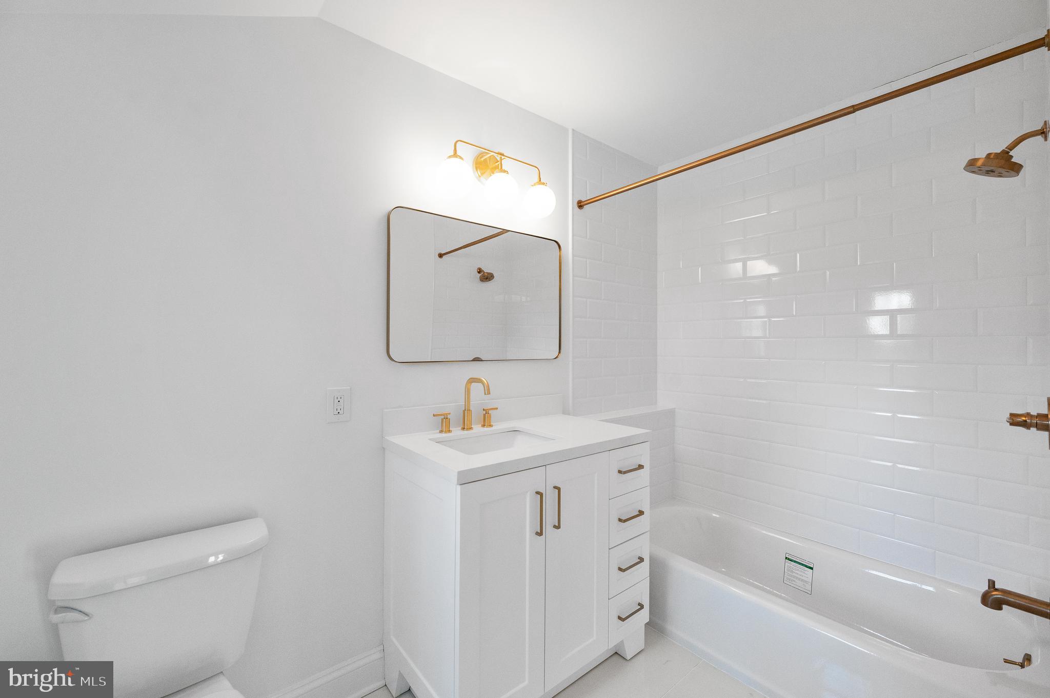 106 Deep Dene Road Villanova, PA 19085 - Photo 27 of 42 Ensuite bath 2