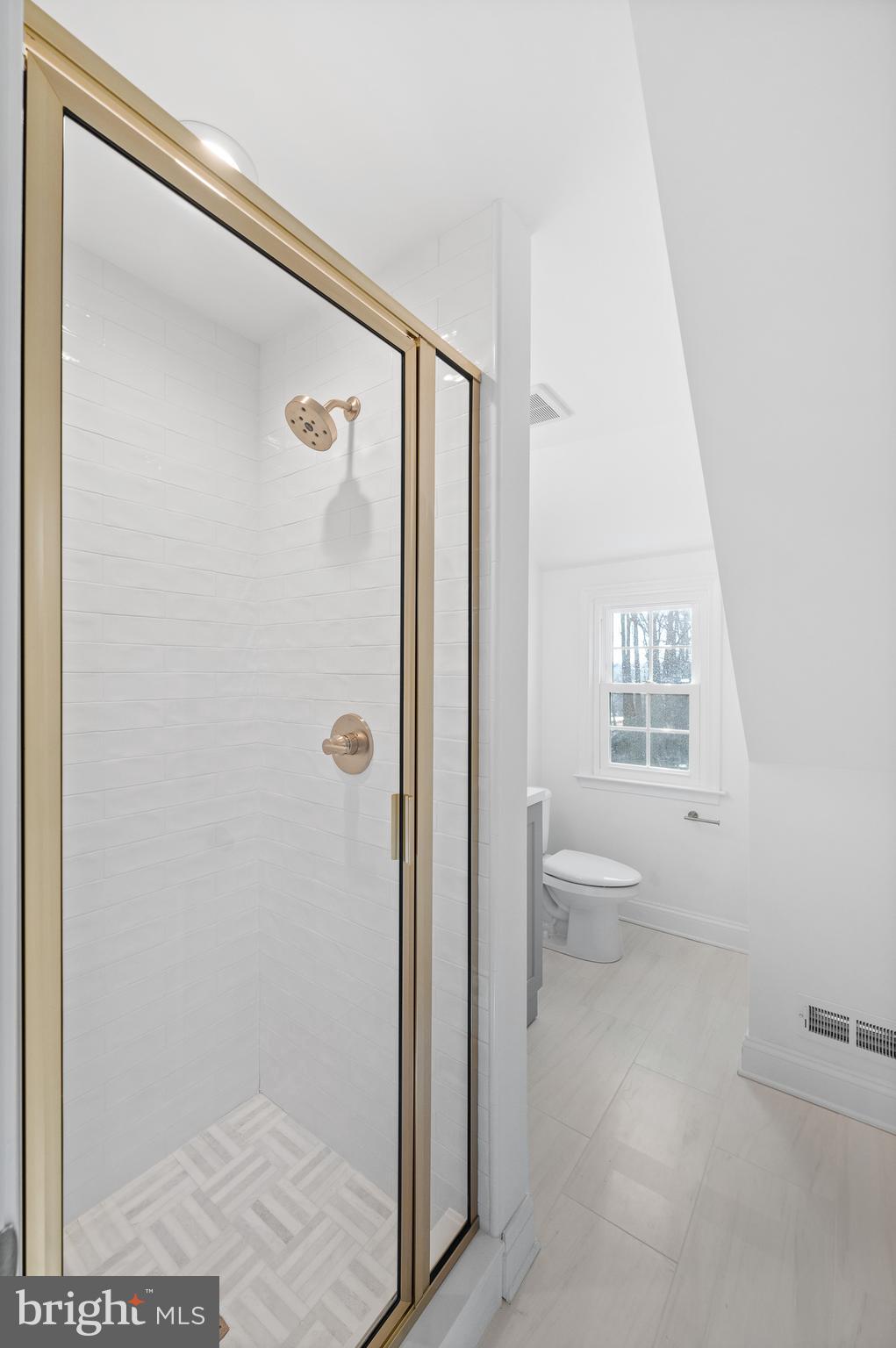 106 Deep Dene Road Villanova, PA 19085 - Photo 29 of 42 Bathroom 3 on 2nd floor Hall