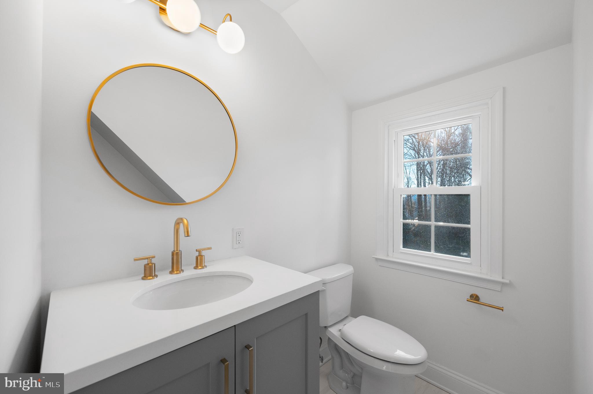 106 Deep Dene Road Villanova, PA 19085 - Photo 30 of 42 Bathroom 3 on 2nd floor Hall