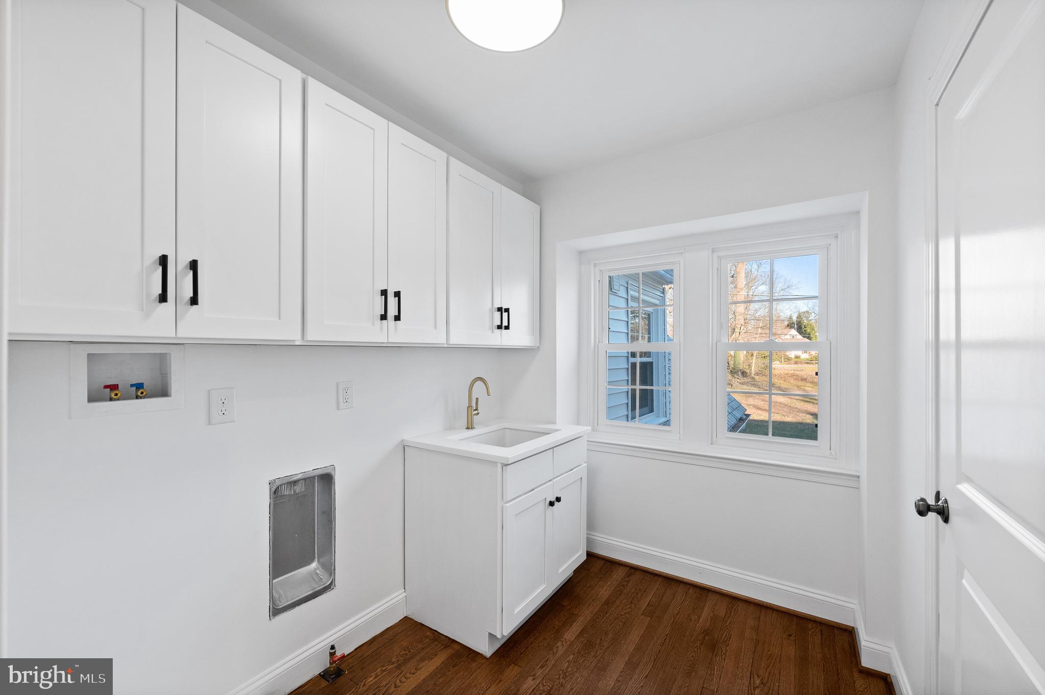 106 Deep Dene Road Villanova, PA 19085 - Photo 31 of 42 Laundry Room w/ cabinets - 2nd floor
