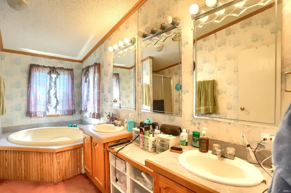 $239,000 | 3505 East 1100 North, Syracuse, IN 46567