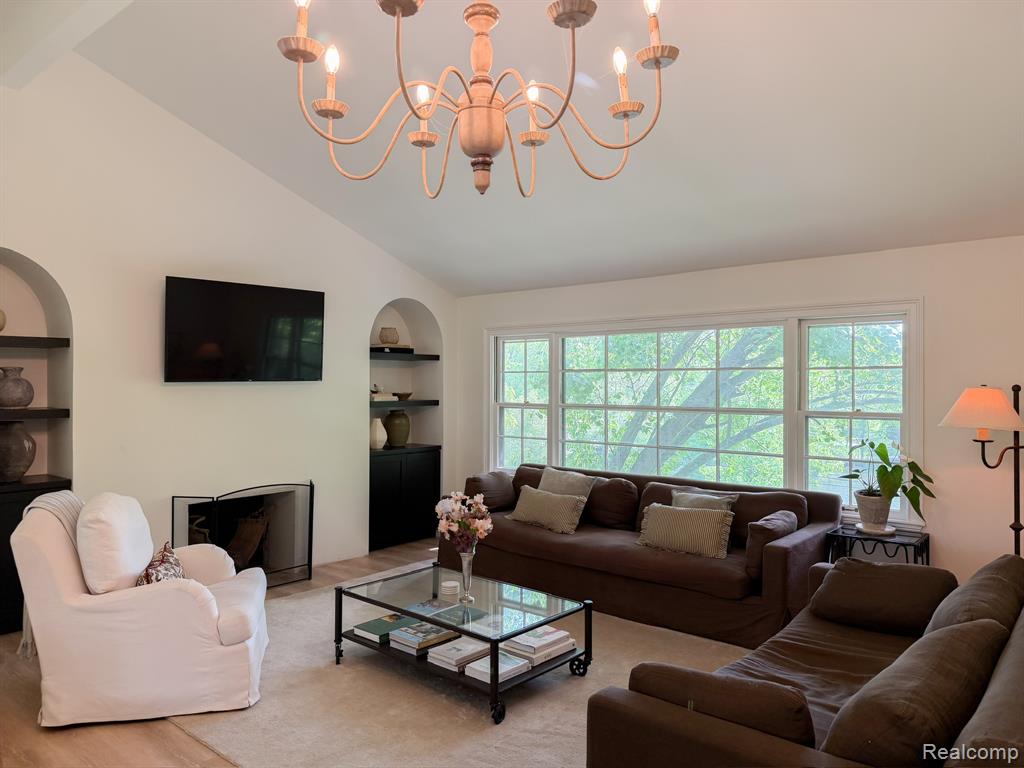 19510 Clement Road Northville, MI 48167 - Photo 15 of 33