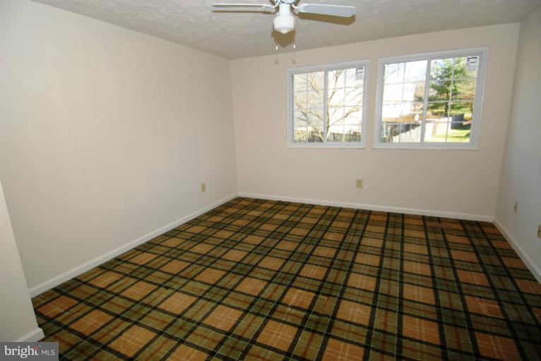 7559 Aspenpark Road Lorton, VA 22079 - Photo 7 of 14 Bedroom (Master)