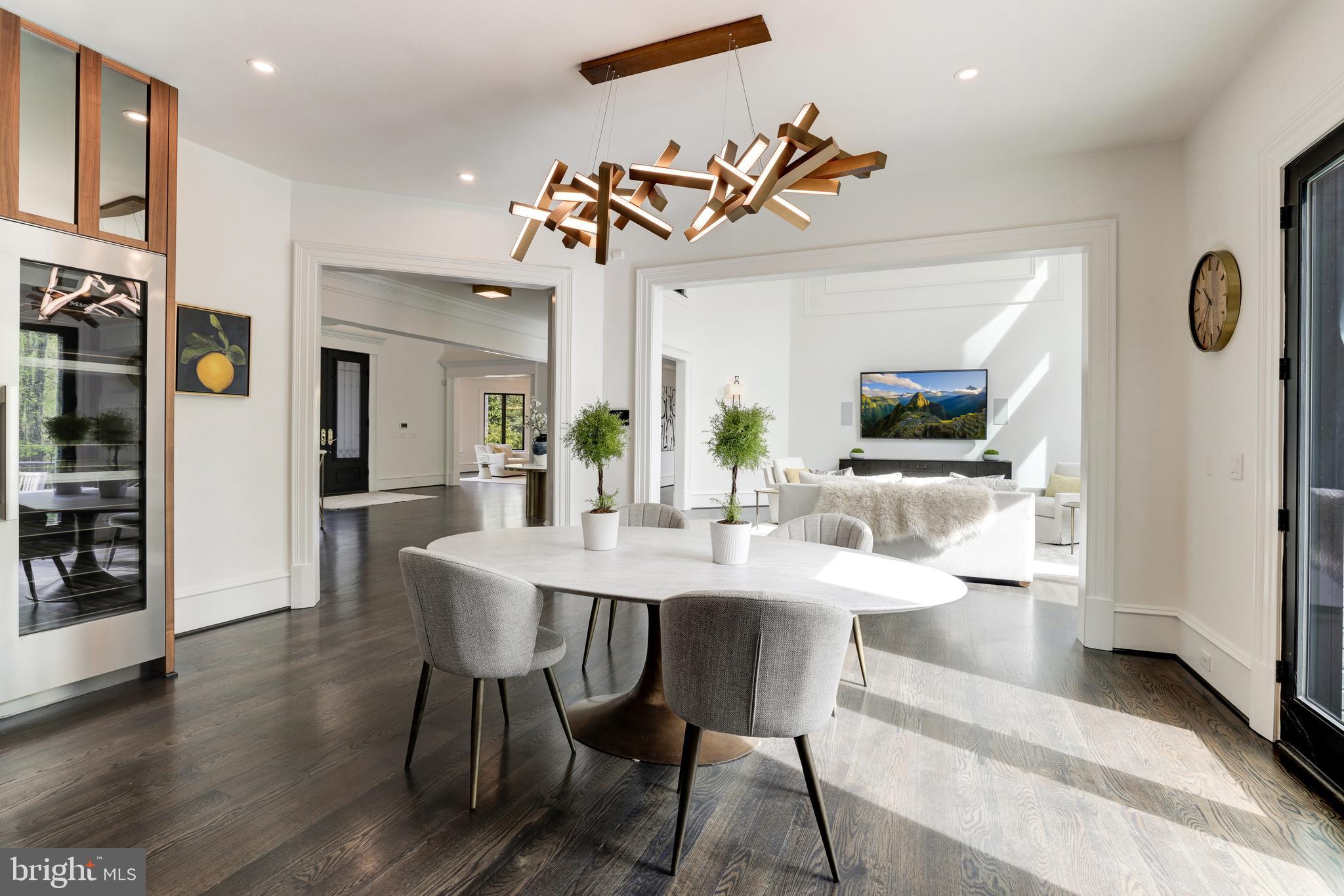 1332 McCay Lane McLean, VA 22101 - Photo 18 of 61 Gourmet Kitchen - Breakfast Area