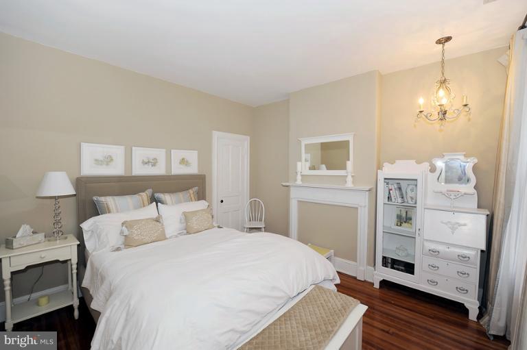 306 A Street Southeast Washington, DC 20003 - Photo 11 of 18 Bedroom