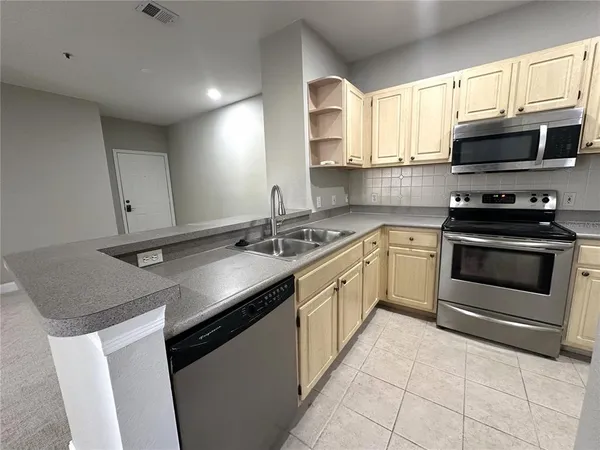 $1,575 | 1150 Lake Shadow Circle, Unit 3203, Maitland, FL 32751