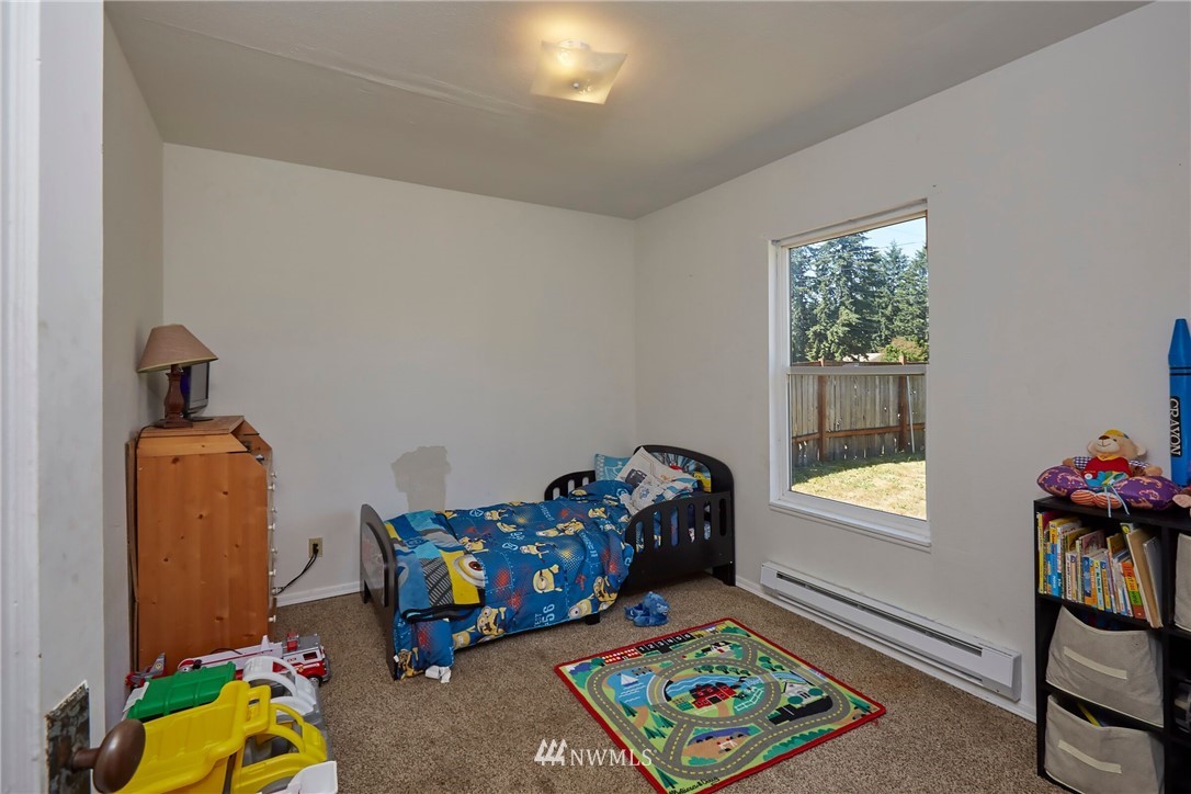 2605 Southeast Sedgwick Road Port Orchard, WA 98366 - Photo 12 of 20 Gallery Image 12