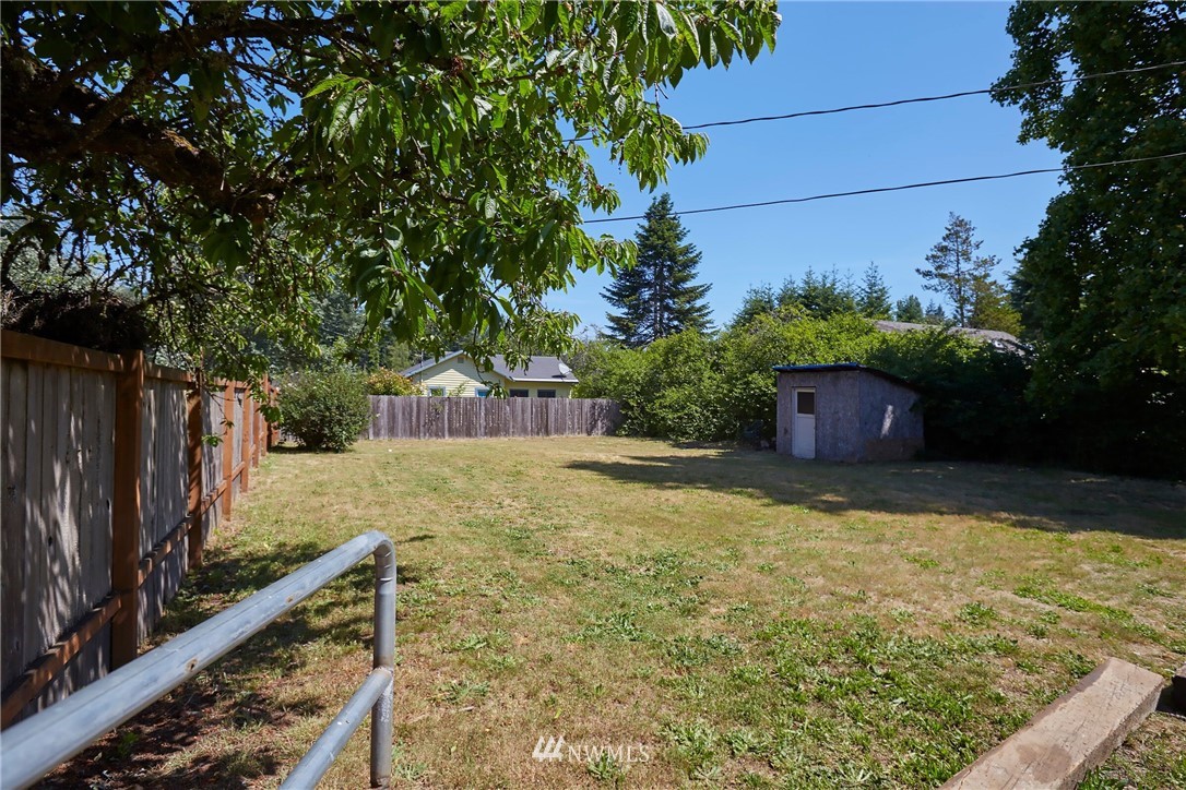 2605 Southeast Sedgwick Road Port Orchard, WA 98366 - Photo 4 of 20 Gallery Image 4