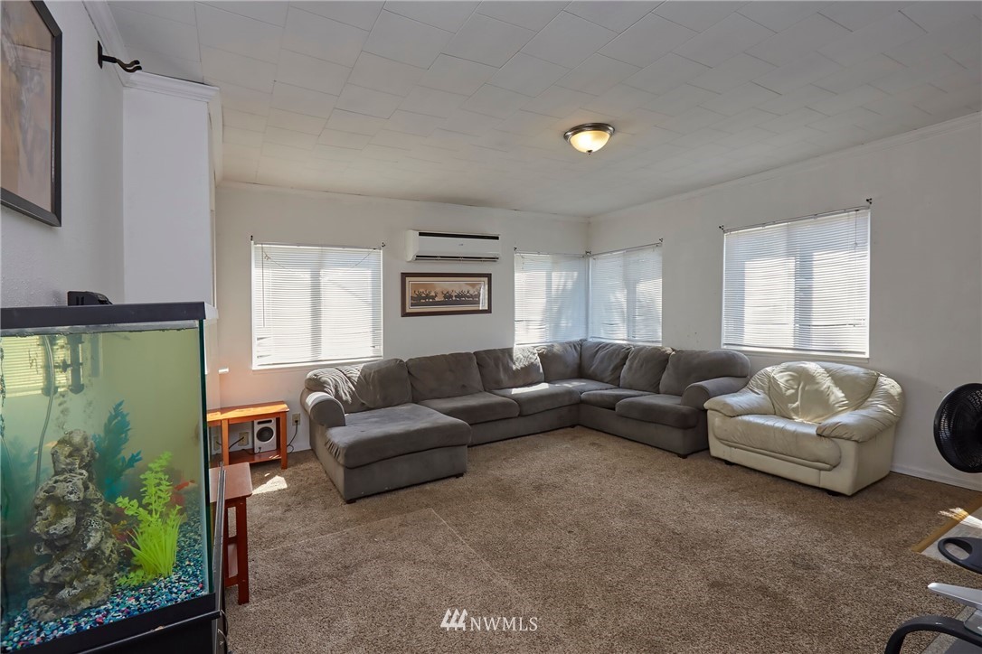2605 Southeast Sedgwick Road Port Orchard, WA 98366 - Photo 6 of 20 Gallery Image 6