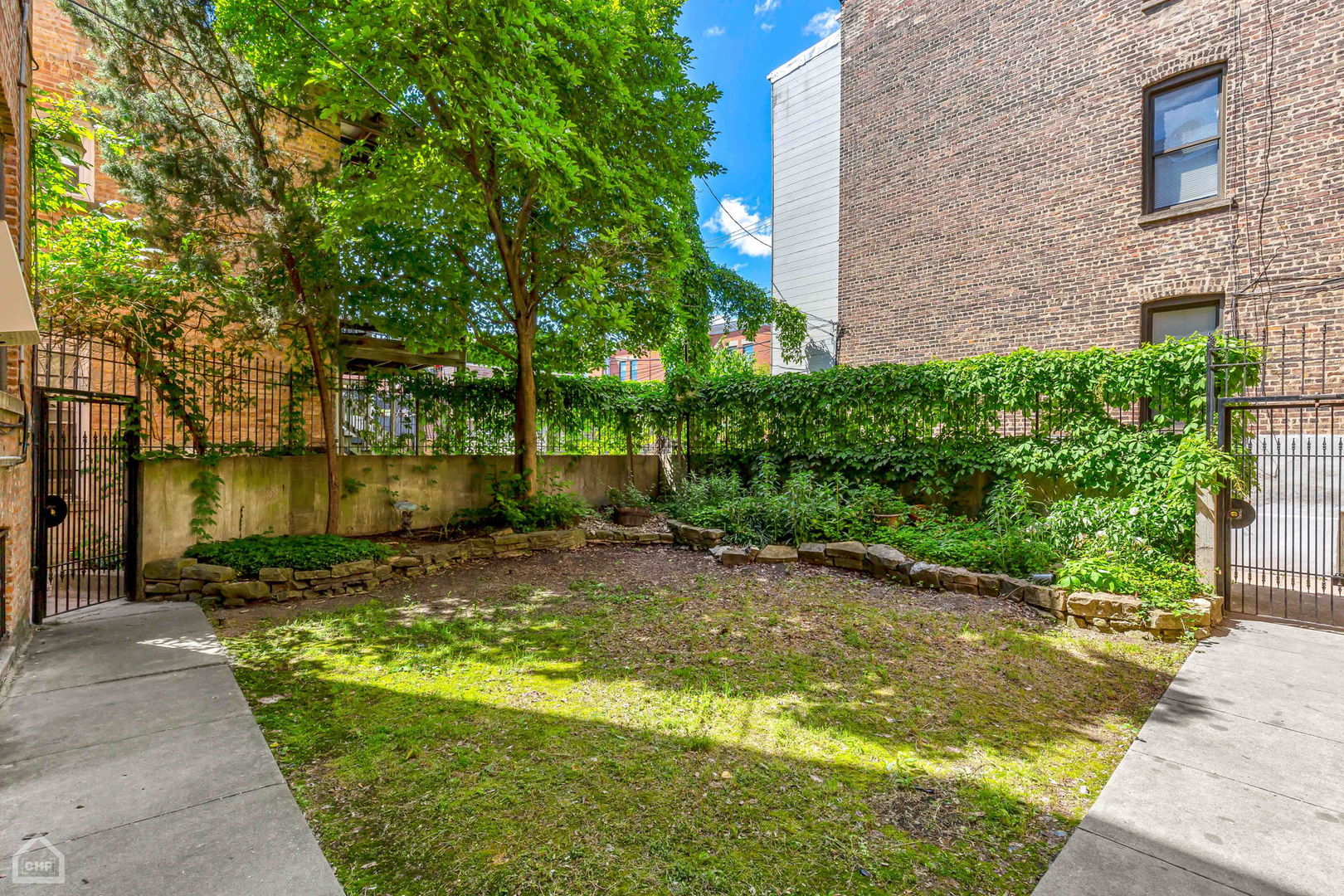 1402 West Flournoy Street, Unit 3 Chicago, IL 60607 - Photo 8 of 9 Gallery Image 8