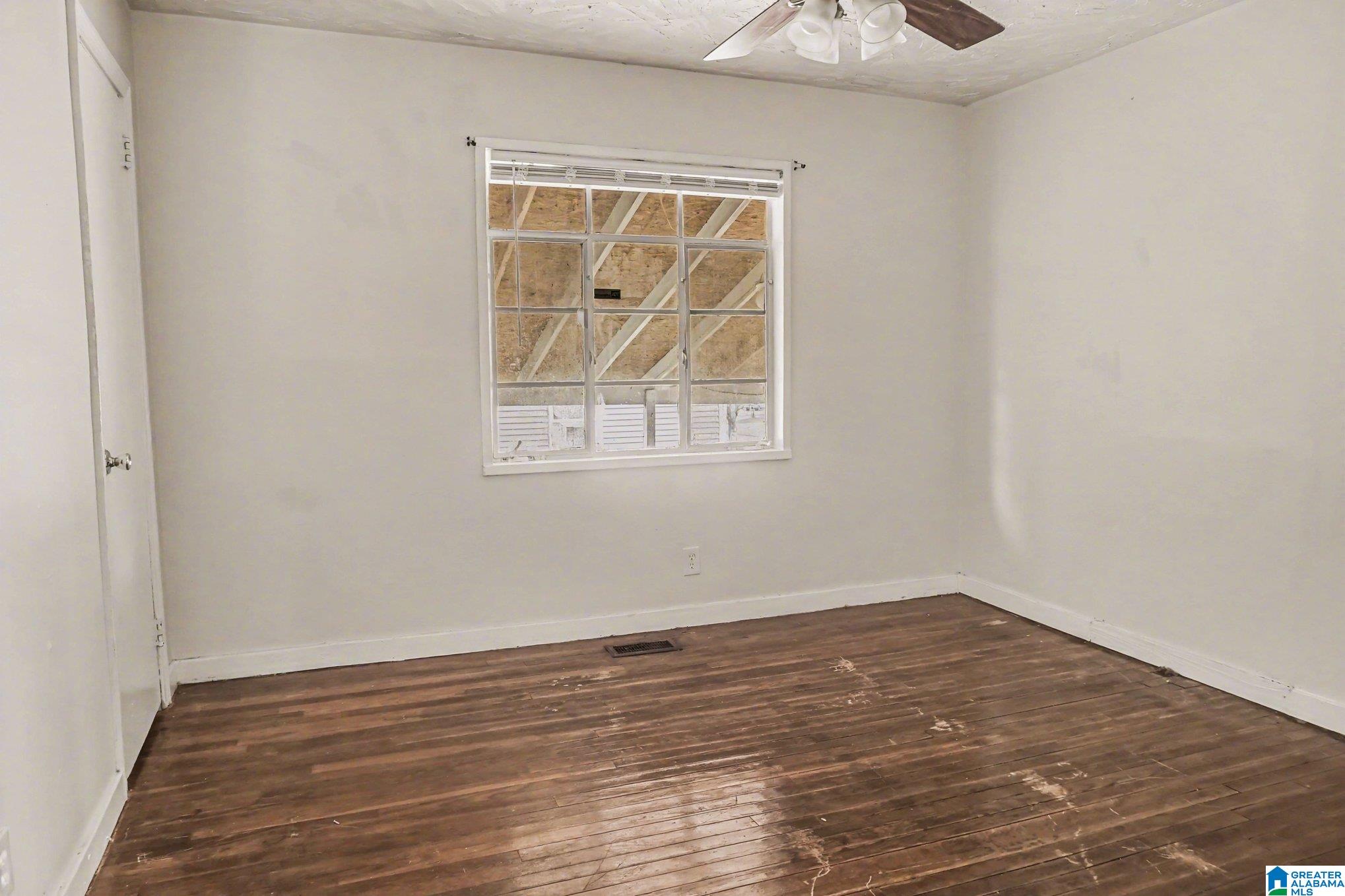 1520 17th Way Southwest Birmingham, AL 35211 - Photo 10 of 15