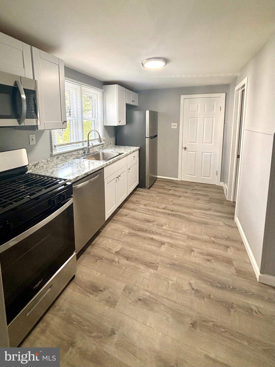 262 Crown Point Road, Unit B Thorofare, NJ 08086 - Photo 3 of 9