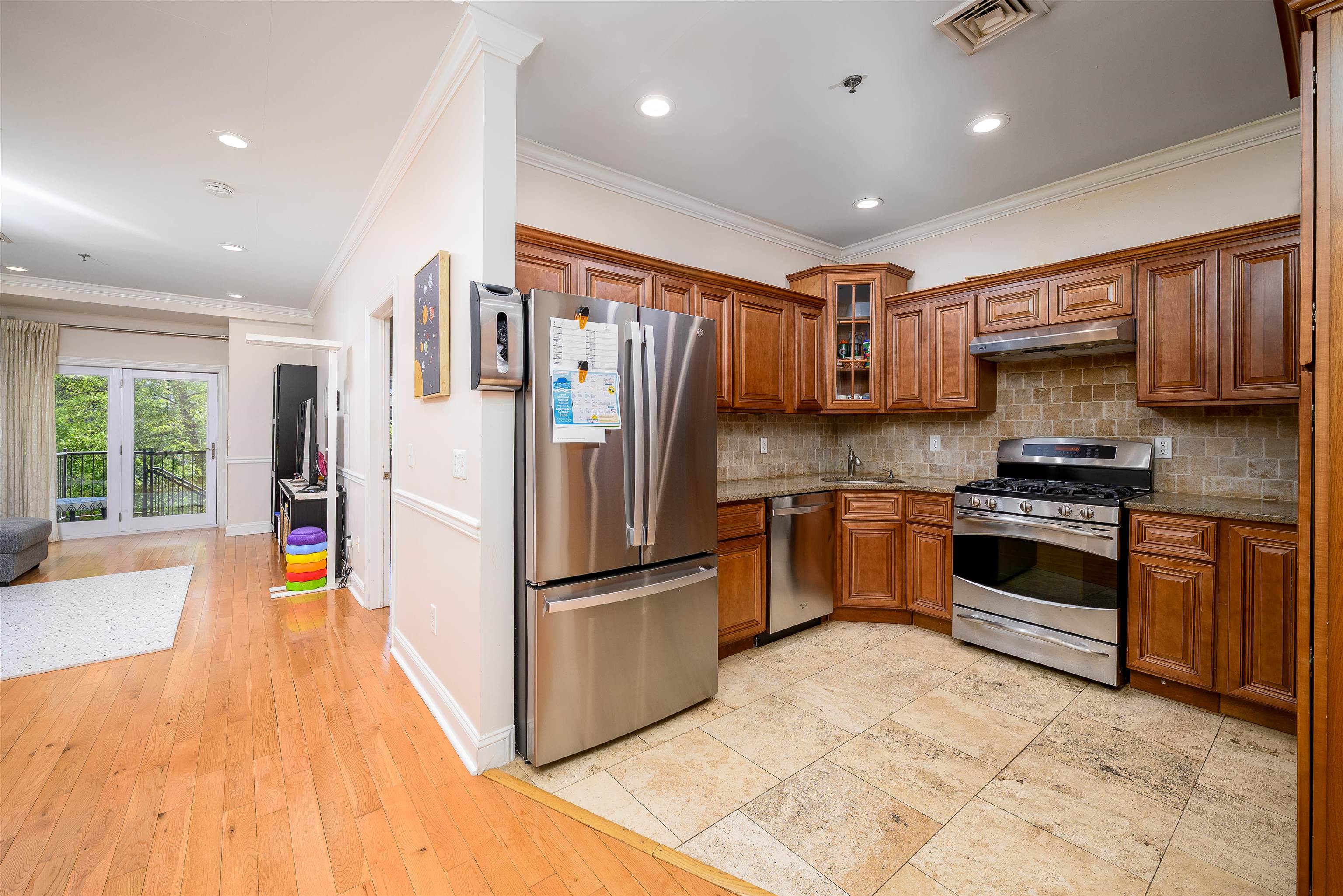 413 Madison Street, Unit 2 Hoboken, NJ 07030 - Photo 4 of 21