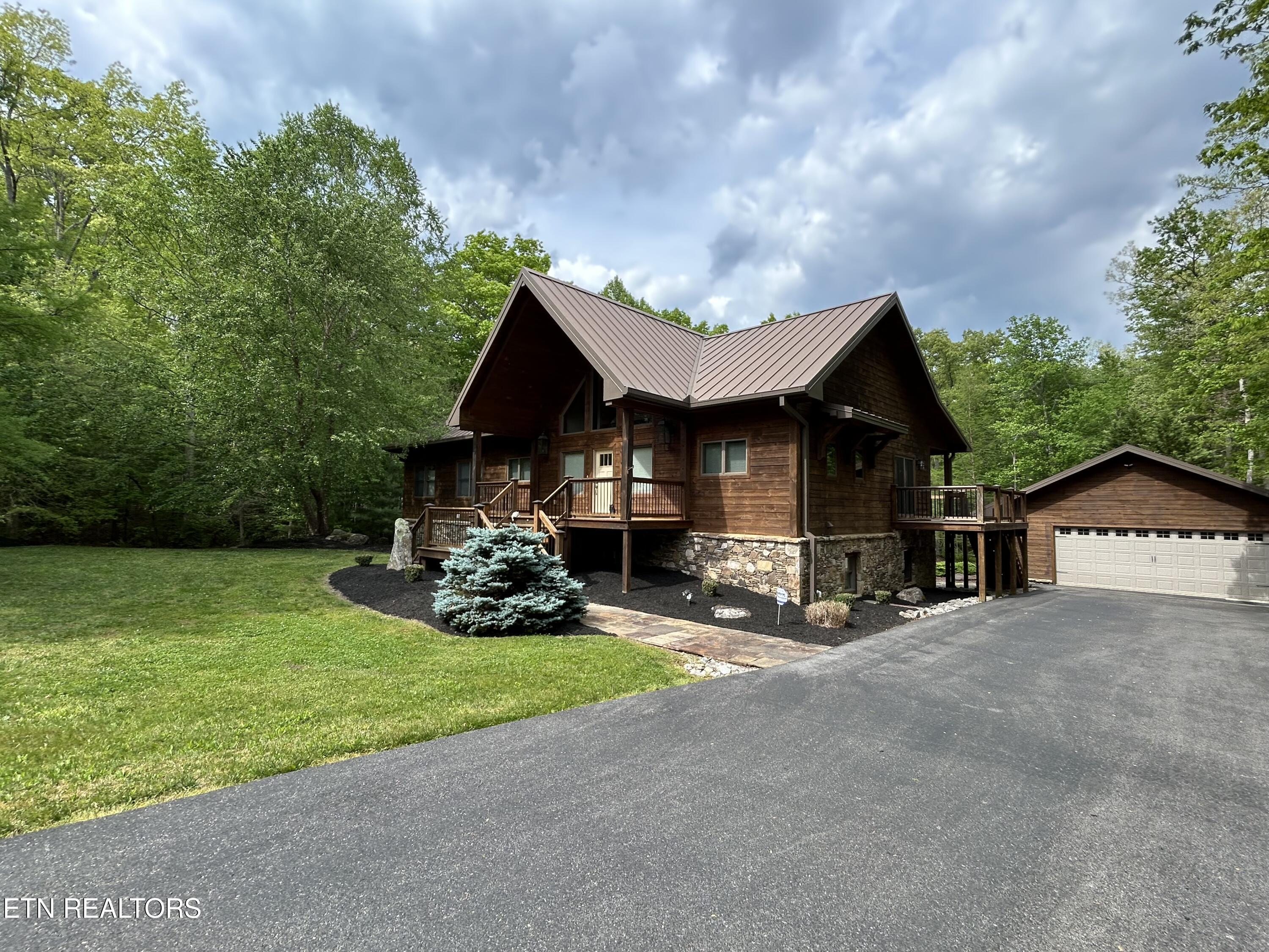 150 Red Oak Drive Oneida, TN 37841 - Photo 1 of 39 2