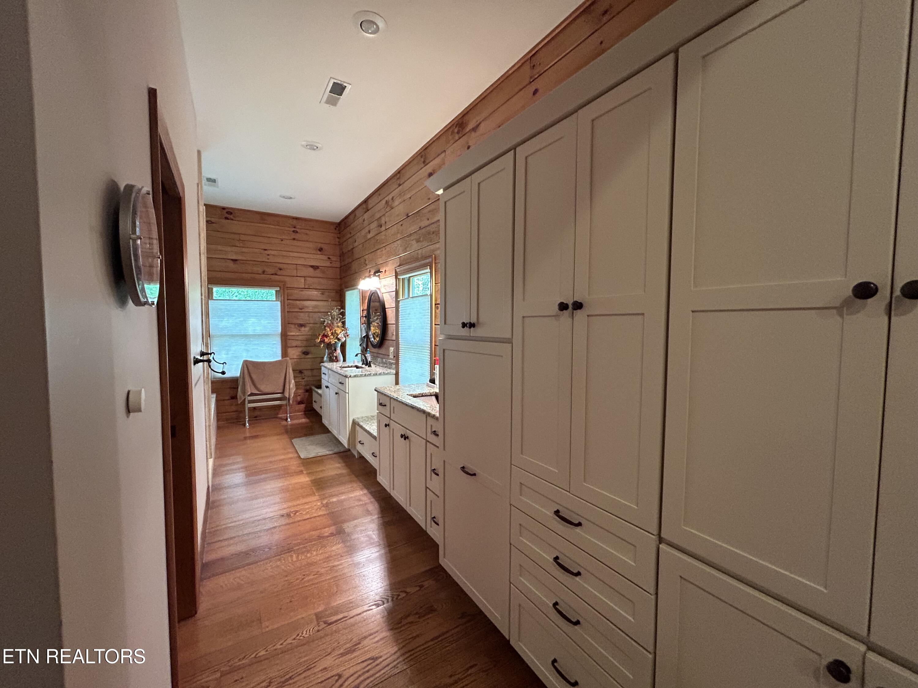 150 Red Oak Drive Oneida, TN 37841 - Photo 18 of 39 18