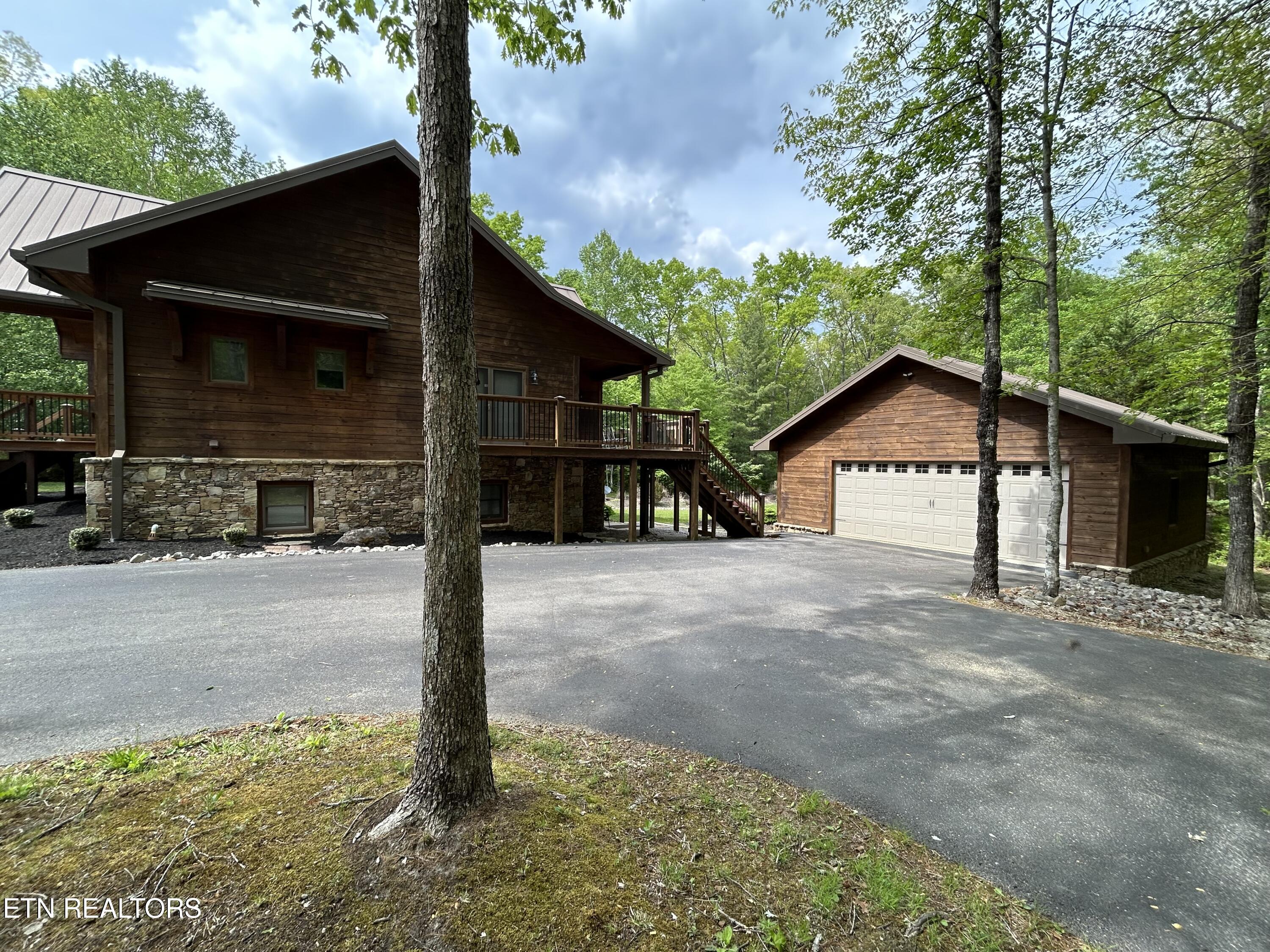 150 Red Oak Drive Oneida, TN 37841 - Photo 7 of 39 7