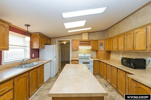 $194,500 | 820 Maple Street, Rock Springs, WY 82901