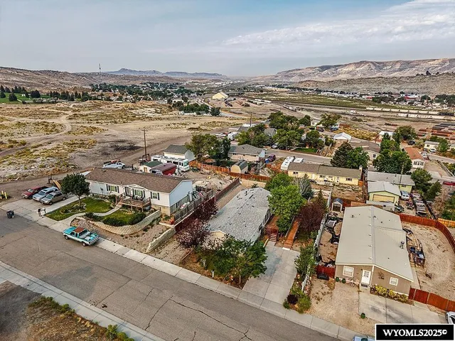 $194,500 | 820 Maple Street, Rock Springs, WY 82901