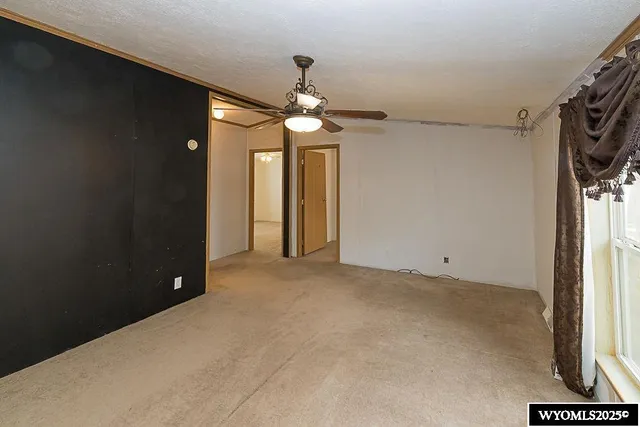 $194,500 | 820 Maple Street, Rock Springs, WY 82901