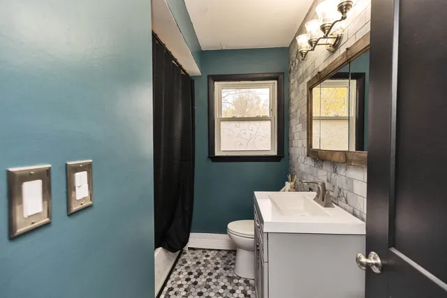 $460,000 | 122 Patterson Street, Manchester, NH 03102