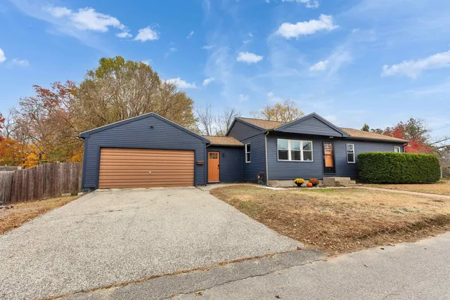 $460,000 | 122 Patterson Street, Manchester, NH 03102