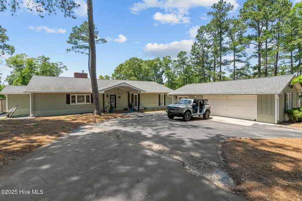$455,000 | 140 1 Down Street, Southern Pines, NC 28387
