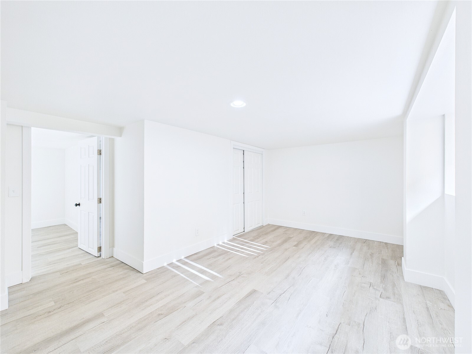 305 Meadow Avenue North Renton, WA 98057 - Photo 25 of 34