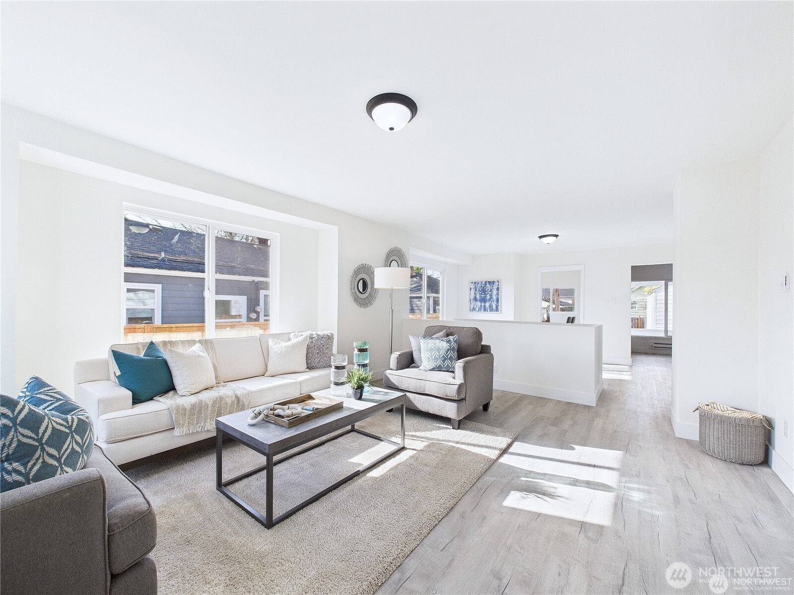 305 Meadow Avenue North Renton, WA 98057 - Photo 3 of 34