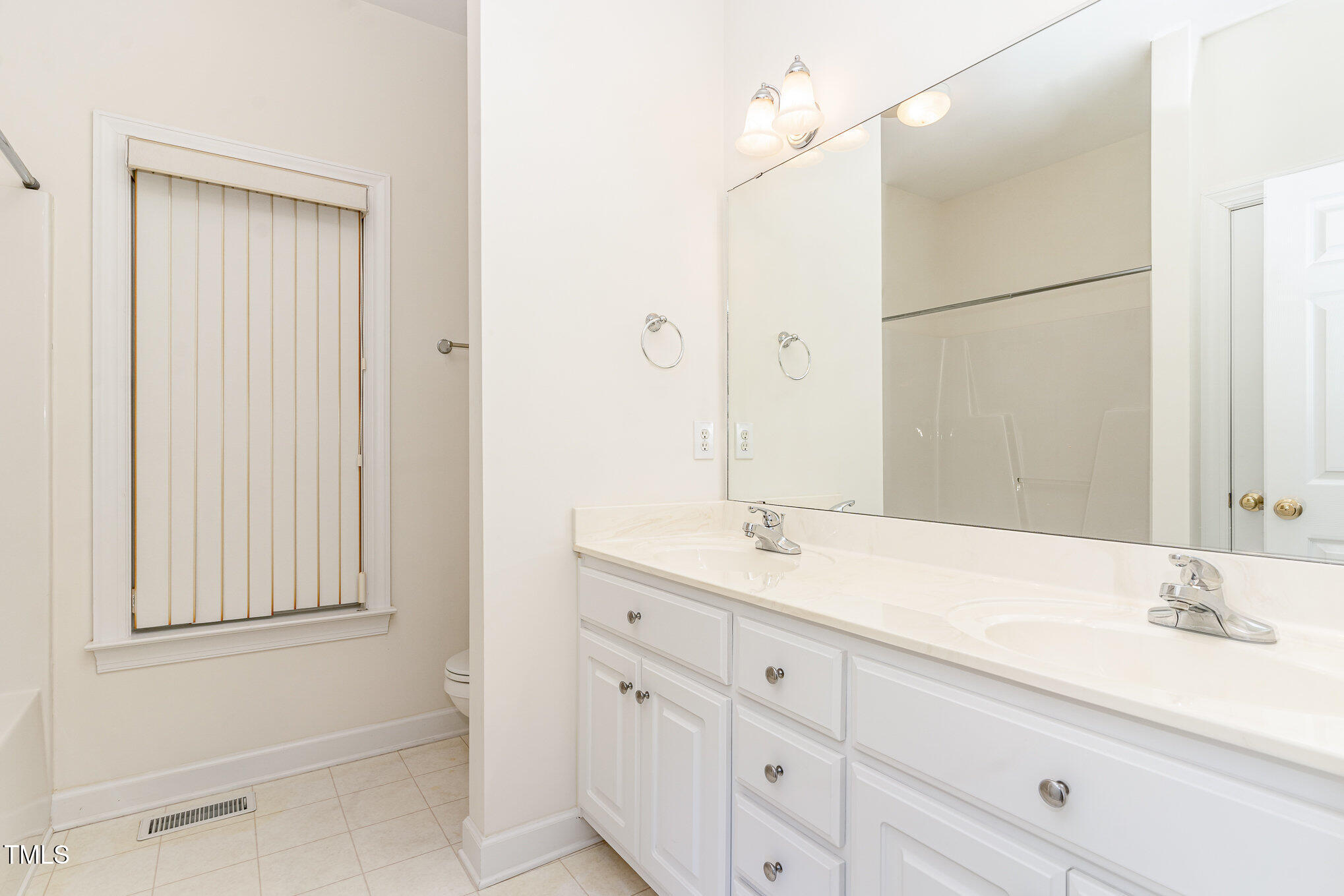 235 Bayhill Drive Smithfield, NC 27577 - Photo 22 of 25 021_dsc00077-edit