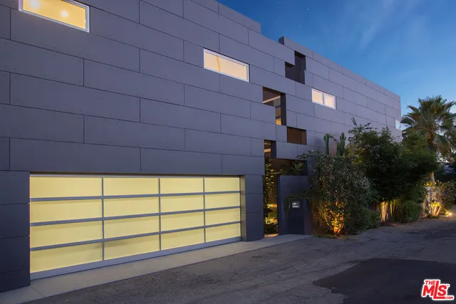 $3,995,000 | 1201 Cabrillo Avenue, Venice, CA 90291